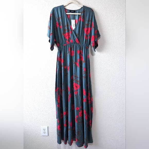 Aakaa Dresses & Skirts - Maxi Floral Dress | Medium